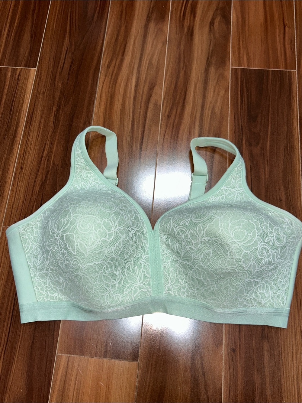 42DDD Cacique lightly lined no-wire wireless bra